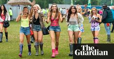 Glastonbury Festival Fashion 2022, Glasto Outfits, Zoo Project, England Trip