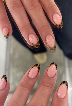 #FallVibes #AutumnAesthetic #FallColors #CozySeason #PumpkinSpice #FallFashion #SweaterWeather #AutumnStyle #FallFeels #CrispAir #FallTrends #FallNails  #AutumnNails Vintage Style Nail Art, Nail Aesthetic Summer, Mya Benway Nails, Nail Pic Inspo Aesthetic, Natural Fun Nails, Minimal Nail Art Designs, France Inspired Nails, Gel C Nail Designs, Gel Tip Nails Ideas