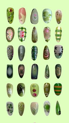 Goth Nails Green, Green Grunge Nails, Olive Green Nail Art, Alternating Nails, Nails Green Dark, Dark Fairy Nails, Dark Green Nails Ideas, Green Swirl Nails, Goth Nails Grunge