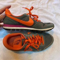 Worn Once Orange Running Sneakers With Rubber Waffle Outsoles, Athleisure Orange Lace-up Running Shoes, Orange Lace-up Sneakers, Orange Athleisure Sneakers With Air Max Cushioning, Low-top Orange Running Sneakers, Orange Low-top Running Sneakers, Low-top Orange Sneakers For Running, Orange Low-top Sneakers For Running, Orange Athleisure Sneakers For Running