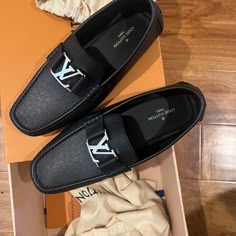 ! Authentic ! New Never Worn Lv Logos Loafers ! Size Eu 7 / Us Size 8 Lv Loafers Men, Designer Flat Heel Loafers For Business, Designer Black Loafers For Office, Designer Black Business Loafers, Louis Vuitton Loafers Men, Lv Loafers, Drip Clothes, Louis Vuitton Loafers, Lv Men Shoes