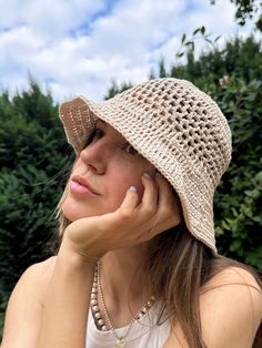 Very beautiful, natural and stylish summer panama hat made of 100% cotton, eco-friendly material, ideal for warm summer days 💚 Cardigan A Crochet, Cotton Hat, Summer Hat, Summer Hats, Hat Making, Beach Days, Beach Day, Panama Hat, Summer Days