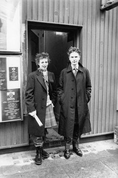 Chrissie Hynde, Sid Vicious, Costume Noir, Piccadilly Circus