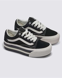 Vans Shoes Platform, Stacked Vans Outfit, Outfits With Platform Vans, Platform Vans Outfit, Womens Vans Shoes, Platform Aesthetic, Casual Black Shoes, Platforms Aesthetic, Old Skool Stackform