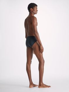 Our mid-height brief has a closed front for a clean and classic look. We chose a super-soft binding to finish the hems; all part of our quest for a minimalist streamlined look and the ultimate in softness and comfort. Crafted from a unique blend of 92% pima cotton and 8% elastane for added stretch, they're the perfect feel-good choice for sleeping, lounging and day-to-day wear. The model is 6'2" / 189cm tall. He wears a size Medium. Derek Rose, Mens Items, Navy Man, Men's Briefs, Action Poses, Mens Luxury, Body Color, Night Shirt, Modern Man