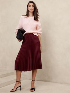 Silky Pleated Midi Skirt | Banana Republic Factory Old Fashioned Fashion, Feminine Outfits Over 40, Midi Skirt Pleated, Berlin Fashion Women, Vintage Modern Style Fashion, Skirts For Women Casual, Dramatic Ingenue Style, Colors That Go With Gray Clothes, Maroon Pleated Skirt Outfit