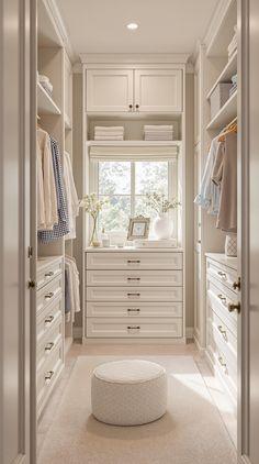 walk in closet ideas Closet Idea For Small Spaces, Walk In Room Ideas, Bedroom With Small Walk In Closet, Small Closet Dimensions, Walking Closet For Small Room, Walk In Closet Design For Small Room, Mini Walkin Closet, Wardrobe Design For Master Room, Walk In Closet Furniture