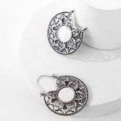 Summer Alloy Earrings, Summer Silver Alloy Earrings, White Dangle Alloy Earrings, White Alloy Dangle Earrings, Metal Earrings For Pierced Ears, Summer Style, Summer Metal Earrings For Pierced Ears, White Alloy Pierced Earrings, White Alloy Summer Jewelry, Summer White Alloy Jewelry