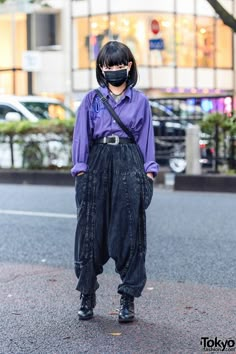 Asian Street Fashion, Harajuku Fashion Street, Vintage Fringe, Fashion Student, Balloon Pants, Tokyo Street Style