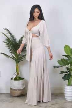 Get ready to slay on your next vacation in this two-piece linen set. Off the shoulder Elastic High Waist Great Stretch Linen Fabric Tall Girl Friendly Lover Archetype, Tall Girl Outfits, Home Clothes, Linen Set, Tall Girl, Classic Chic, Stepping Out, Boho Vibe, Club Outfits