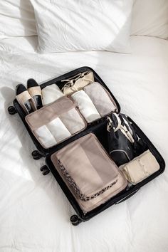 Travel Gadgets Accessories, Luggage Packing, Wrinkled Clothes, Essentials Aesthetic, Packing Travel