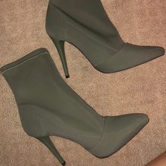 Forest Green Booties! Never Worn! Trendy Stretch High Heel Boots, Trendy Fitted Pointed Toe Booties, Green Pointed Toe Casual Heels, Green Casual Pointed Toe Heels, Casual Green Pointed Toe Heels, Fitted Pointed Toe Booties For Spring, Spring Fitted Pointed Toe Booties, Trendy Stretch Boots With Round Toe, Trendy Green Ankle Boot Heels