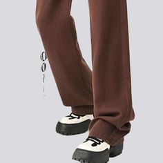 Inject a everlasting urban style into your wardrobe with our 2023 Spring-Summer Collection of brown baggy women's jeans. These high-waisted jeans feature a zipper and button closure for a secure fit and are designed to let you express your fashion sensibilities with confidence. Step out in style and relish in their unique blend of comfort and fashion!Distinctive Features: Street Style: Showcase your fashion credentials and add a timeless city mode style to everyday patterns. Brown Color: Look ef Trendy Brown Bottoms, Trendy Baggy Brown Bottoms, Baggy Brown Straight Jeans, Brown Straight Leg Streetwear Bottoms, Brown Straight Leg Bottoms For Streetwear, Trendy High Waist Brown Jeans, Trendy Brown High Waist Jeans, Trendy Brown High-waist Jeans, Brown Straight Leg Cargo Jeans For Streetwear