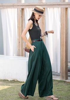 Formal Green Pants, Pleated Pants Women, Green Linen Skirt, Dark Green Pants, Chiffon White Dress, Outfit Elegantes, Summer Trousers, Women Trousers, Cotton Linen Pants