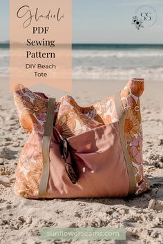 a pink bag sitting on top of a sandy beach next to the ocean with text overlay that reads, sewn pipf sewing pattern diy beach tote