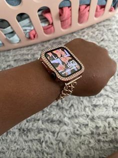 Double Chain Apple Watch Strap – Pretty Straps™ Double Chain, Apple Watch Strap, Premium Gift, Apple Watch Series, Free Giveaway, Watch Strap, Watch Band, Travel Bag, Watch Bands