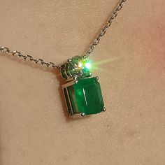 SIZE OF THE PENDANT: 10 mm long 10 mm wide METAL: 14/18 k GOLD WEIGHT: 3.3 grams STONES: diamonds, emeralds DIAMOND: 0.25 ct. CLARITY: VSi COLOR: H EMERALD: 0.75 ct. CONDITION: EXCELLENT Beautiful white gold pendant with a diamond and emerald. The diamond is VSi clarity, H color and 0.25 ct. and the emerald with a stunning green color is 0.75 ct. The pendant weighs 3.3 grams and is 10mm long/wide and the chain is 42cm. This pendant would be a great gift for anyone who likes simple, but elegant d White Gold Pendant, Floral Pendant, Gold Diamond Rings, Emerald Diamond, Natural Pearls, Diamond Art, Diamond Pendant, Hungary, Gold Pendant