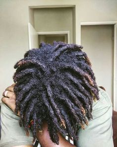 Free Form Dreads, Dreads Men, Dreads Short Hair, Freeform Dreads, Pretty Locs, Dreadlock Rasta, Mens Twists Hairstyles, Freeform Locs, Thick Locs