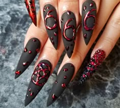 Pointy Nails, Edgy Nails, Goth Nails, Stiletto Nails Designs