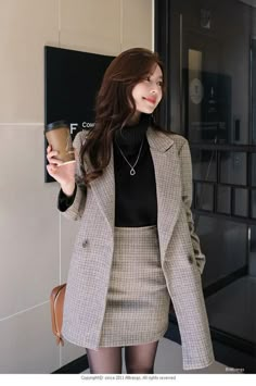 Formal Wear Women Skirt, Formal Wear Women Aesthetic, Classy Female Outfits, Korean Formal Outfits For Women, Korean Business Fashion, Elegant Jacket, Tweed Coat