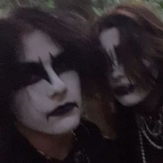 Metalhead Matching Pfp, Metal Couple Aesthetic, Metalhead Couple Aesthetic, Black Metal Couple, Corpse Paint Ideas, Alt Couple Aesthetic, Black Metal Icon, Metalhead Couple, Couples Makeup