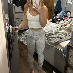 90 Degree Leggings. Never Worn. Casual White Yoga Pants For Light Exercise, Casual White Leggings For Light Exercise, White Casual Leggings For Gym, White Casual Gym Leggings, Cute Gym Outfits, Gym Outfits, Friends Hot, 90 Degree, 90 Degrees