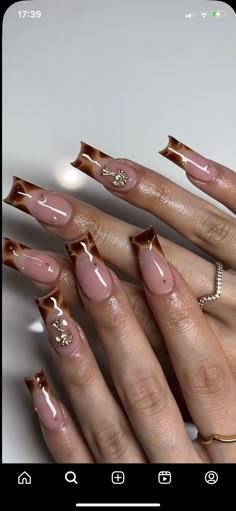 3rd Nail Art Designs, Cute Short Thanksgiving Nails, Cute Gel X Nail Ideas, Fall Nails Brown French Tip, Brown French Tip Design, Brown Tortoise French Tip Nails, Brown Sets Nails, Fall Nail And Toes Matching Ideas, Nail Inspiration Fall 2024