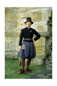 size: 24x16in Giclee Print: English Tudor Period Costume, Late 16th Century, Historical Re-Enactment : 1500s Fashion, 16th Century Clothing, 17th Century Clothing, 16th Century Fashion, Something Rotten, Tudor Fashion, 17th Century Fashion, Tudor Period, Sca Garb