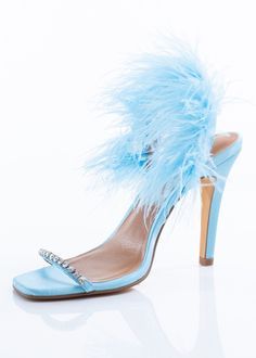 Pump up the fabulousness with the our NEW Blue Feather Heels! Designed to make you shine from the outside in. These glamorous shoes support a 4" heel, genuine rhinestone front strap with a luxurious arrangement of ostrich feathers in the ankle strap. Perfect for brunch, glamorous events, a night out on the town or boss Fairy Couture, Feather Arrangements, Feather Heels, Pig Wallpaper, Beautiful Figure, Blue Feather, Ostrich Feather, Casual Heels, Ostrich Feathers