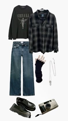 Outfit Ideas 1990s Style, Jd Inspired Outfits, Pierce The Veil Inspired Outfits, 90s Grunge Rock Outfit, Grunge Look 90s, Fit Ideas Grunge, Cool Jean Jackets, Outfit Ideas Grunge 90s, Midwestern Emo Outfit