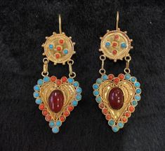 It's Handmade Silver Gold Plated Earrings With Natural Red Agate And Tinny Turquoise And Coral Gemstone It's Vintage From AfghanistanMaterial Silver Gold PlatedGemstone Agate Turquoise And Coral GemstoneWeight 10grams Unique Turquoise Earrings, Ears Earrings, Afghan Jewelry, Natural Turquoise Stone, Tibetan Jewelry, Coral Gemstone, Turquoise And Coral, Stone Beaded Necklace, Seashell Necklace