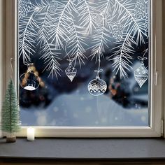 Christmas Window Art, Window Place, Xmas Window, White Baubles, Christmas Window Painting, Christmas Windows, Winter Window, Christmas Window Decorations, Window Decorations