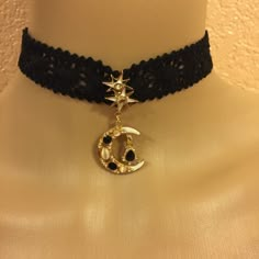 This Star And Crescent Moon Celestial Choker Is A Wonderful Addition To Your Wardrobe And Your Style! A Fun And Unique Piece! Moon And Stars Hair Accessories, Space Themed Accessories, Starry Accessories, Moon Outfit Aesthetic, Celestial Accessories, Celestial Choker, Celestial Woman, Celestial Clothing, Moon Clothes