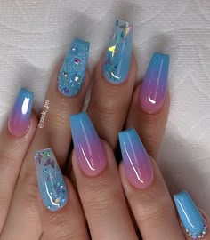 Your ombre nail design can be subtle or dramatic, depending on your preference or the occasion. Below are some ombre nail designs to inspire you. Ombre Nail Design, Unghie Sfumate, Ombre Acrylic Nails, Cute Acrylic Nail Designs, Ombre Nail Designs, Summer Acrylic Nails, Pink Nail