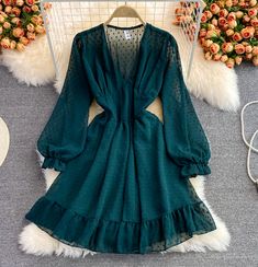 Tulle Short Dress, Chiffon Coat, Cute V, Outfits To Buy, Short Dress Styles, Indian Designer Suits, Short Prom Dress, Short Prom, Cute Top