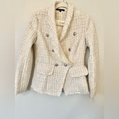 Size Small New Without Tags Silver Buttons Tweed Is A Mixture Of White, Beige , Silver Lined Double Breasted Casual Cream Tweed Jacket For Work, Cream Long Sleeve Tweed Jacket For Office, Cream Tweed Jacket For Office In Fall, Cream Tweed Jacket For Fall Office Wear, Winter Cream Tweed Blazer, Chic Cream Tweed Blazer, White Fall Blazer For Office Wear, Spring Cream Tweed Blazer, Cream Long Sleeve Tweed Jacket For Work