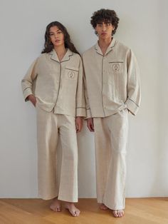 Composition : Linen 55% Cotton 45%Country of Origin : KOREA Matching Family Pjs Christmas, Couple Lounge Wear, Pajamas Couple Matching, Firefly Project, Night Suits Pajama Set, Linen Homewear, Pajama Party Grown Up, Christmas Pajamas Couples, Couples Pyjamas