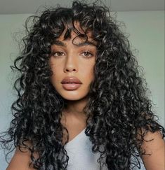 Long Layered Curly Hair, Long Curly Hairstyles, Layered Curly Hair, Layered Haircuts For Medium Hair, Black Curly, Mixed Hair, Long Curls, Curly Hair Women, Curly Hair Inspiration