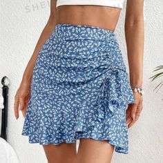 Brand New With Tags Women’s Medium Shein Vcay Ditsy Floral Print Drawstring Ruffle Hem Skirt Side Zipper Casual Ditsy Floral Print Skirt, Trendy Beach Mini Skirt With Floral Print, Blue Floral Skirt Outfit, Summer Graduation Dress, Shein Skirts, Ruffle Skirts, Short Summer Skirts, Blue Floral Skirt, Ruffle Hem Skirt