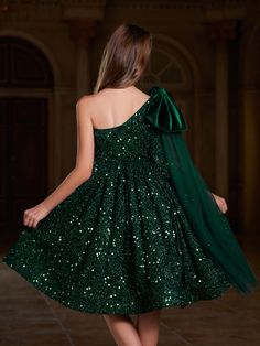 Girl's One Shoulder Bow Detail Sequin Party Dress – Faeriesty Dark Green Dress Short, Cute Christmas Dresses, Emerald Green Sequin Dress, Green Sequin Dress, Girls Sequin Dress, Dark Green Dress, Sequin Party, Prom Dress Inspiration, Sequin Party Dress