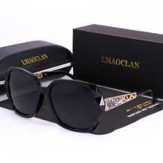 Item Type: Sunglasses Style: Square Lenses Material: Polycarbonate Frame Material: Plastic Lenses Optical Attribute: UV400 Gender: Women Lens Height: 52 mm Lens Width: 55 mm Features: Polycarbonate Sunglasses, Women's Polycarbonate Sunglasses, Square Sunglasses, Luxury Sunglasses, Colorful Sunglasses