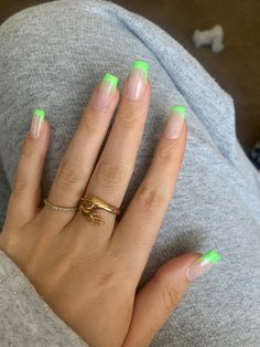 Neon Green And Pink French Tip Nails, Nail Ideas Neon Green, French Tip Nails Fluro, Neon Green Nails Square, Lime Green French Tip Nails Short, Nails Acrylic Neon Green, Neon Green Nails French Tip, Light Green Nails French Tip, Like Green French Tip