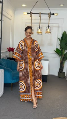 MERAKI TAILORING AND DESIGNS | MY FAV❤️ BROWN MUSTARD BURNT ORANGE 70k KHANGA KAFTAN SUPER AFRICAN SIZE #merakithebranddesigns | Instagram Kaftan Outfits Women, Barbados Outfits Women, Styles For Women, New Ankara Styles For Women, Orange And Brown Outfit, Ankara Bubu Dress, New Kaftan Designs, Ankara Dress Designs Chic, Latest Kaftan Styles