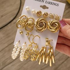 FREE SHIPPING ON ALL ORDERS OVER $50 | 100% SATISFACTION GUARANTEED Click "ADD TO CART" To Get Yours Now | Up To 60% OFF ✨ Dress up your look with these Woman Earrings Set Gold Color Metal Earrings For Women Hoop Earrings. These earrings can be worn casually with a pair of jeans or dressed up for a night on the town. Designed to bring out the true glamorous essence in every woman, this accessory will garner admiring glances from all who see it. 📌 Soft and elegant with vintage style 📌 Made With Geometric Hoop Earrings, Punk Earrings, Types Of Earrings, Chunky Earrings, Hoop Earrings Style, Jewelry Accessories Ideas, Alloy Earrings, Geometric Circle, Vintage Punk