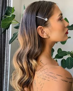 Timeless Hairstyles, Simple Prom Hair, Ball Hairstyles, Formal Hair, Up Dos For Medium Hair, Prom Hairstyles For Long Hair, Updos For Medium Length Hair, Homecoming Hair Down, Stunning Hairstyles