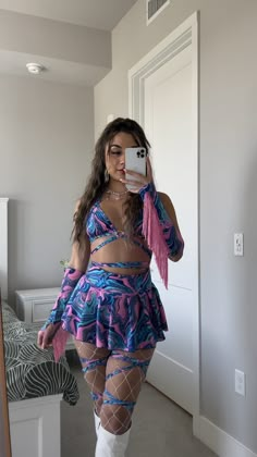 Edc Rave Outfits Plus Size, Rave Outfits Shorts, Iheartraves Rave Outfits, Rave Outfits Plus Size, Rave Bae, Rave Attire, Rave Shoes, Rave Fit, Trendy Outfits Inspiration