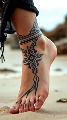 Women Foot Tattoos Ideas, Ornamental Feet Tattoo, Ankle Tatoos Woman, Tattoo Foot Woman, Ankle Cover Up Tattoos, Bottom Of Foot Tattoo, Foot Tattoo For Women, Toe Ring Tattoos