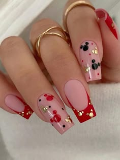 Red French Tip Nails: 45+ Stylish Designs and Ideas Nails New Year, Disney Christmas Nails, Disney Nail Designs, Disney Inspired Nails, Disney Acrylic Nails