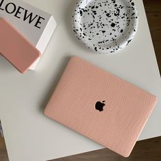 Macbook Pro 13 Inch Case, MacBook Air 13 inch Case, Leather macbook case, macbook protection, Peachy, Peachy color, Peach, pink Pink Macbook Case, Kelly Jenner, Uni Vibes, Pink Macbook, Leather Macbook Case, Apple Ideas, Apple Gadgets, Laptop Case Macbook