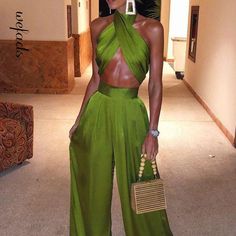 Women Jumpsuit, Loose Maxi Dress, Looks Party, Party Suits, Summer Special, Foto Poses, Loose Outfit, Green Outfit, Halter Crop Top